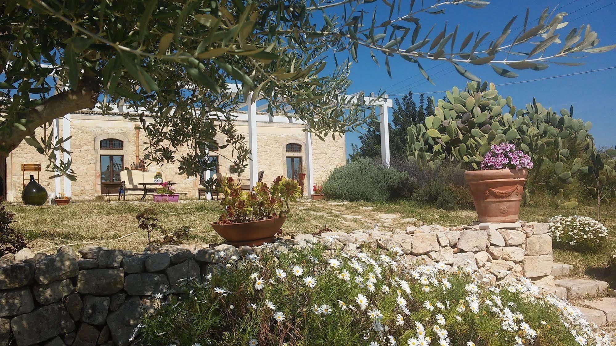 Agriturismo Gaia Noto Exterior foto